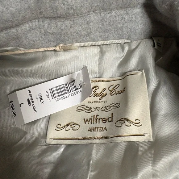 Aritzia The Only Coat - Soft Wool Cashmere - Picture 8 of 11